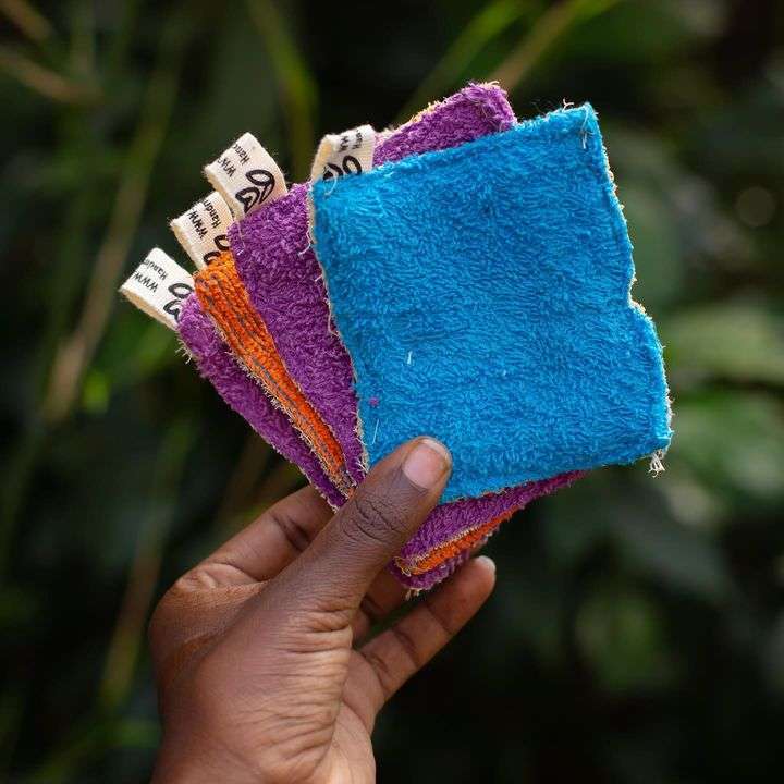 Provisions Loofah Sponge (4 pack) - Loofah with towel